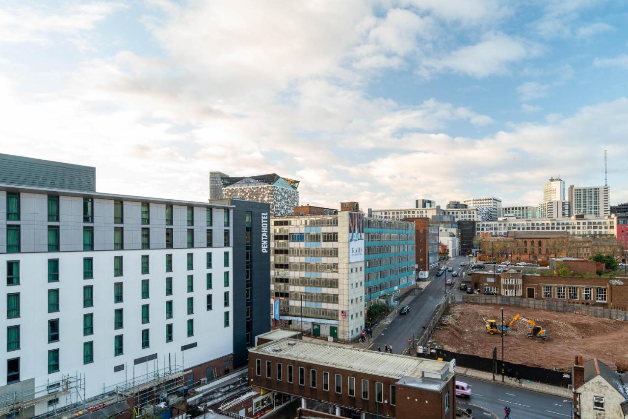 Maevela Apartments ☆ Pink Luxury Apartment With Balcony - Birmingham City Centre - 5 Min Walk From Bullring, Cube, Mailbox, New Street Station - Free Netflix & Wifi المظهر الخارجي الصورة